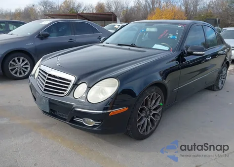 2008 Mercedes-Benz E 350 4Matic z USA, uszkodzony, nr VIN WDBUF87X88B324099